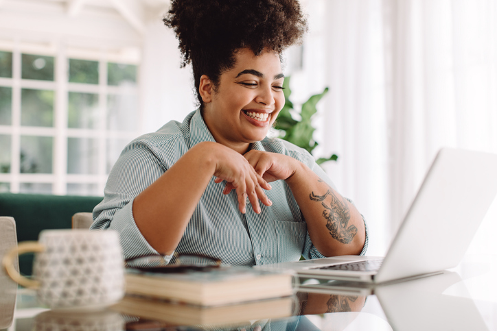 lady at a laptop